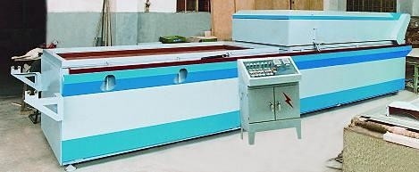 Máquina de formación de vacío de control de automatización de estructuras compactas para placas absorbentes de plástico