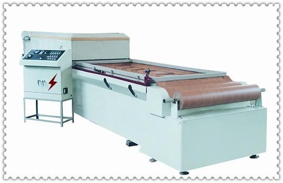 Máquina de formación de vacío de control de automatización de estructuras compactas para placas absorbentes de plástico
