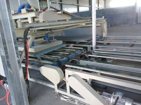 Camisetas de techo con revestimiento por película de vidrio / PET MGO Waves Roofing Tiles Roof Sheet Machine 3mm - 6mm espesor