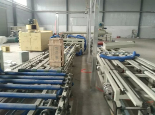 Camisetas de techo con revestimiento por película de vidrio / PET MGO Waves Roofing Tiles Roof Sheet Machine 3mm - 6mm espesor