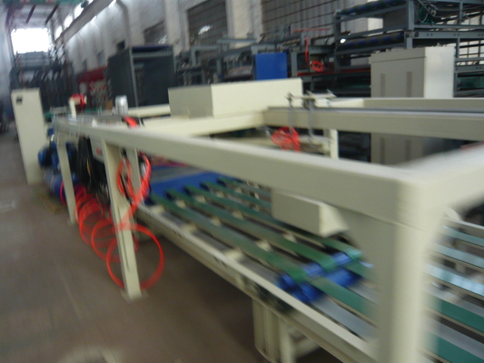 Máquinas para la fabricación de puertas de fibra de cemento con tecnología de extrusión de doble rodillo
