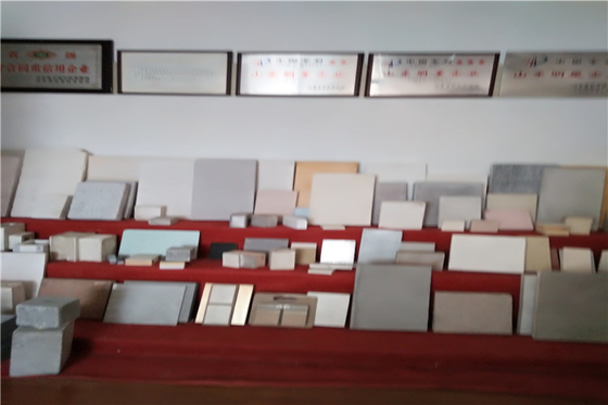 Maquinaria de materiales de construcción Máquina de moldeado laminado de tejas de vidrio de porcelana
