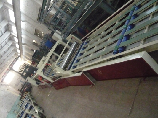 Cadena de producción incombustible del tablero del MgO de los materiales del ajuste del CE con tecnología de extrudado del rodillo doble