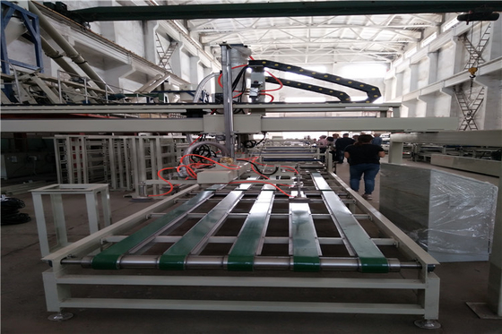 Cadena de producción incombustible probada certificada CE del tablero del Mgo del formato grande que hace la máquina