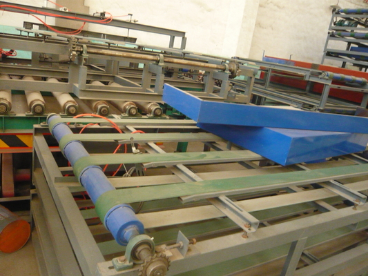 Tablero de la prueba de fuego del óxido de magnesio que hace la máquina, máquina del tablero del cemento de la fibra